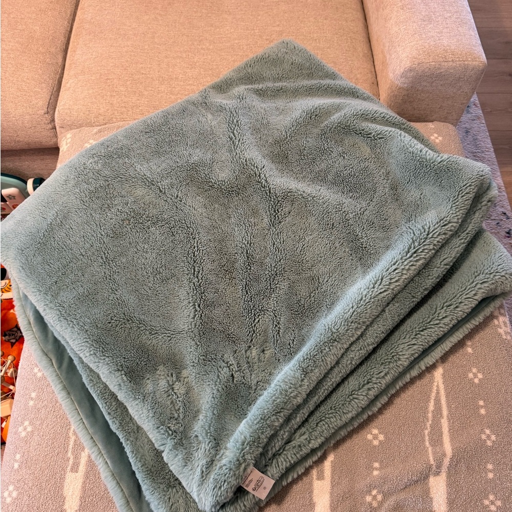 Anthropologie Plush throw Blanket in Soft Blue